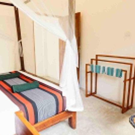 Hiriketiya Ladina Homestay Dikwella Dış mekan fotoğraf