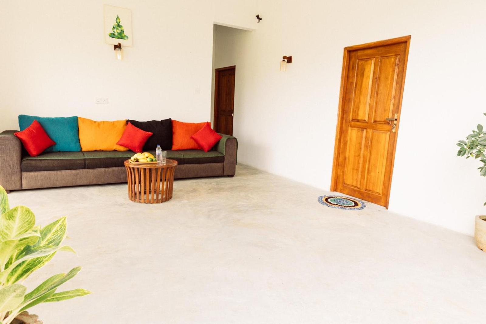 Hiriketiya Ladina Homestay Dikwella Dış mekan fotoğraf